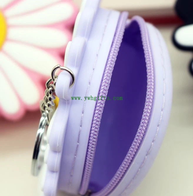 Daisy Silicone Purse Coin Wallet Keychain Small Money Coin Pouch Bag